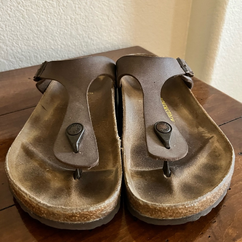 EUC Birkenstock Gizeh Sandal